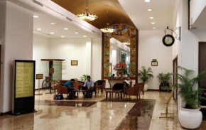 Hotel Aurora Towers
